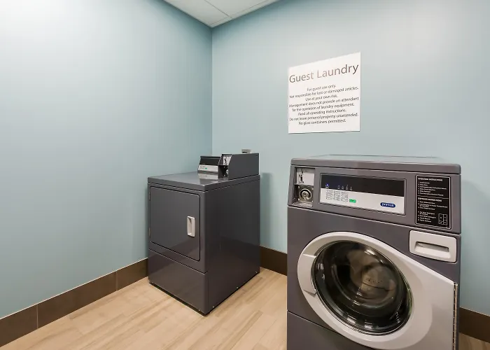Holiday Inn Express & Suites West Plains Southwest By Ihg