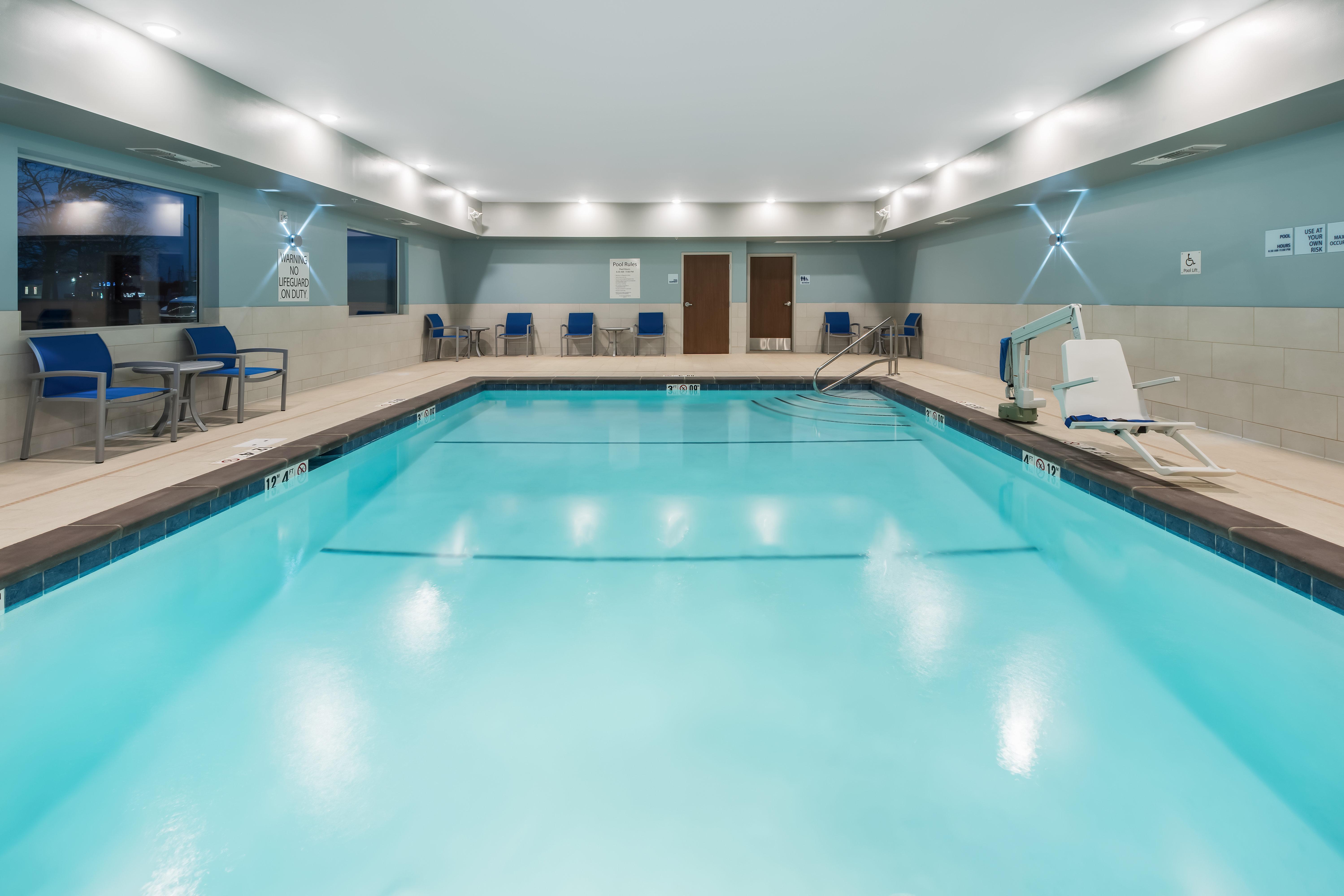 Hotel Express & Southwest By Ihg West Plains