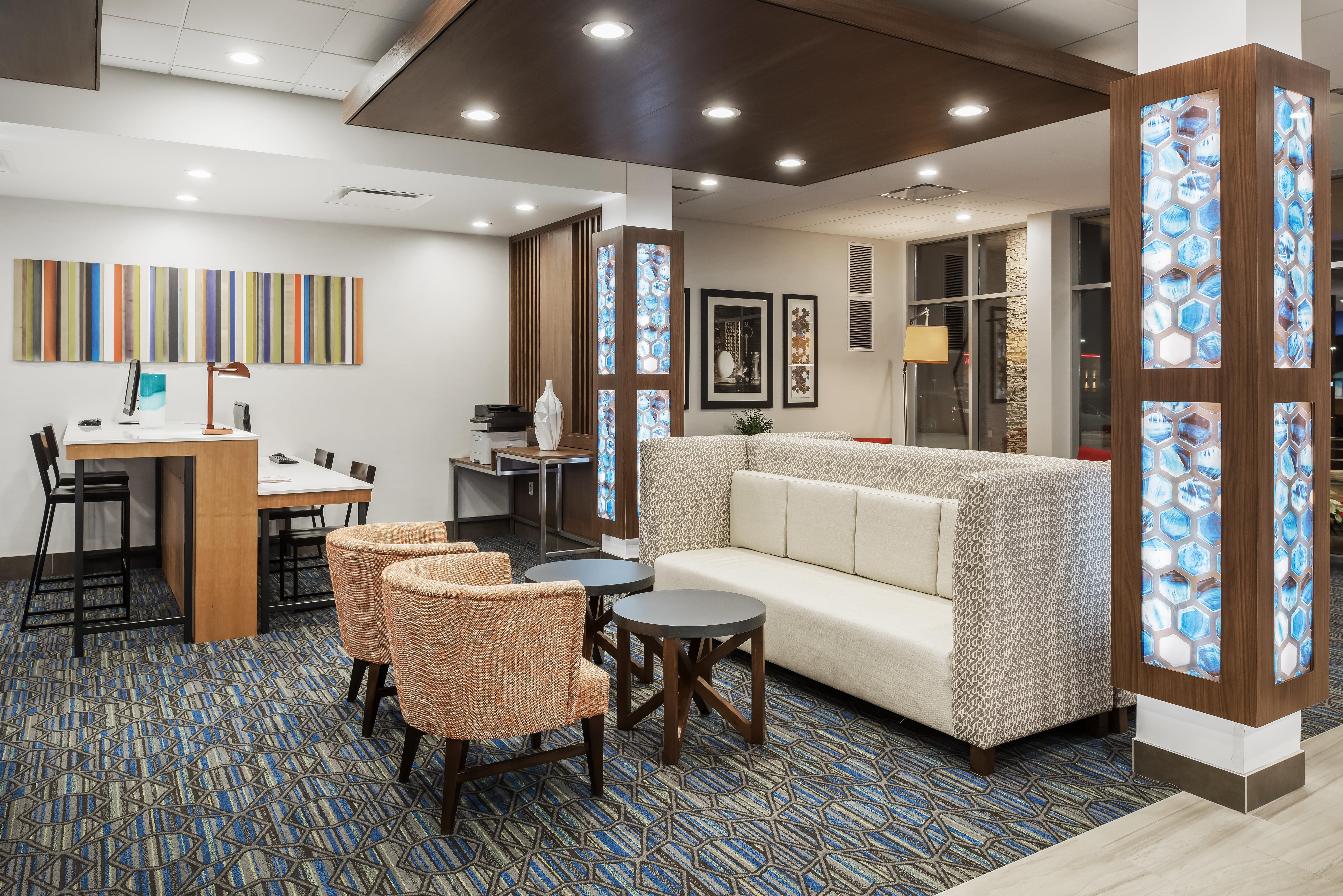 Express & Southwest By Ihg West Plains