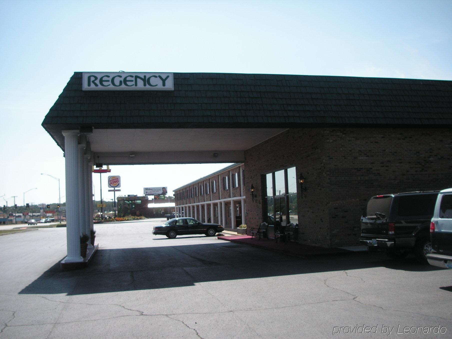 Express & Southwest By Ihg Hotel West Plains