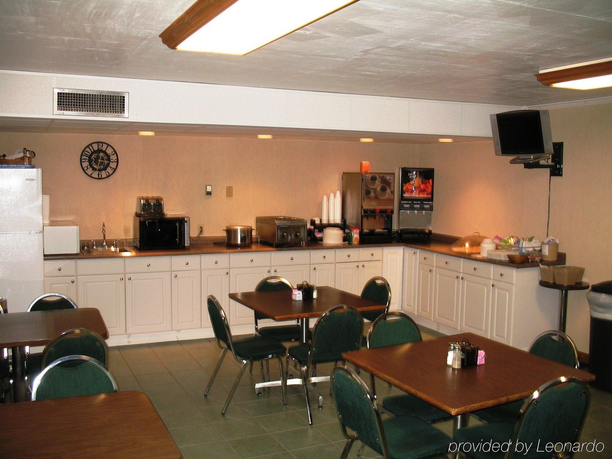 Hotel Express & Southwest By Ihg West Plains