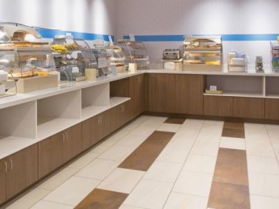 Hotel Express & Southwest By Ihg West Plains