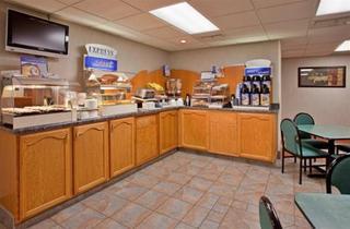 Express & Southwest By Ihg Hotel 2*